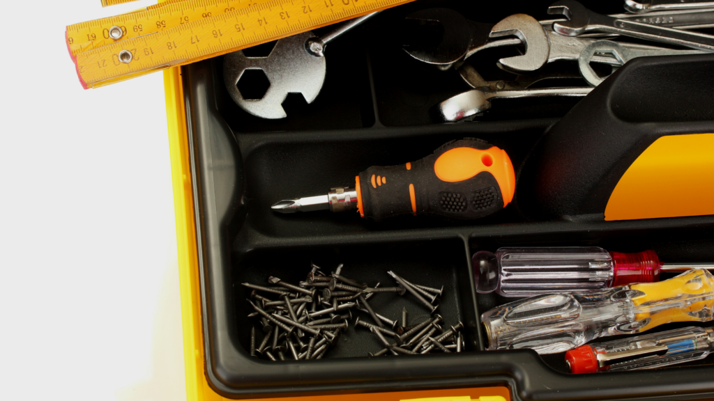 Los utensilios imprescindibles en tu caja de herramientas